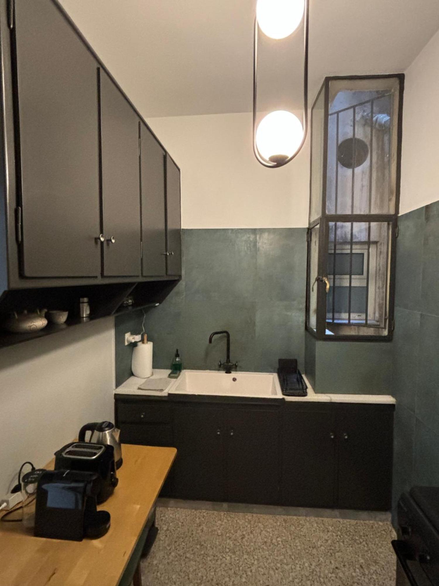 Apartment Pangrati Gem Views To Lycabettus Athens