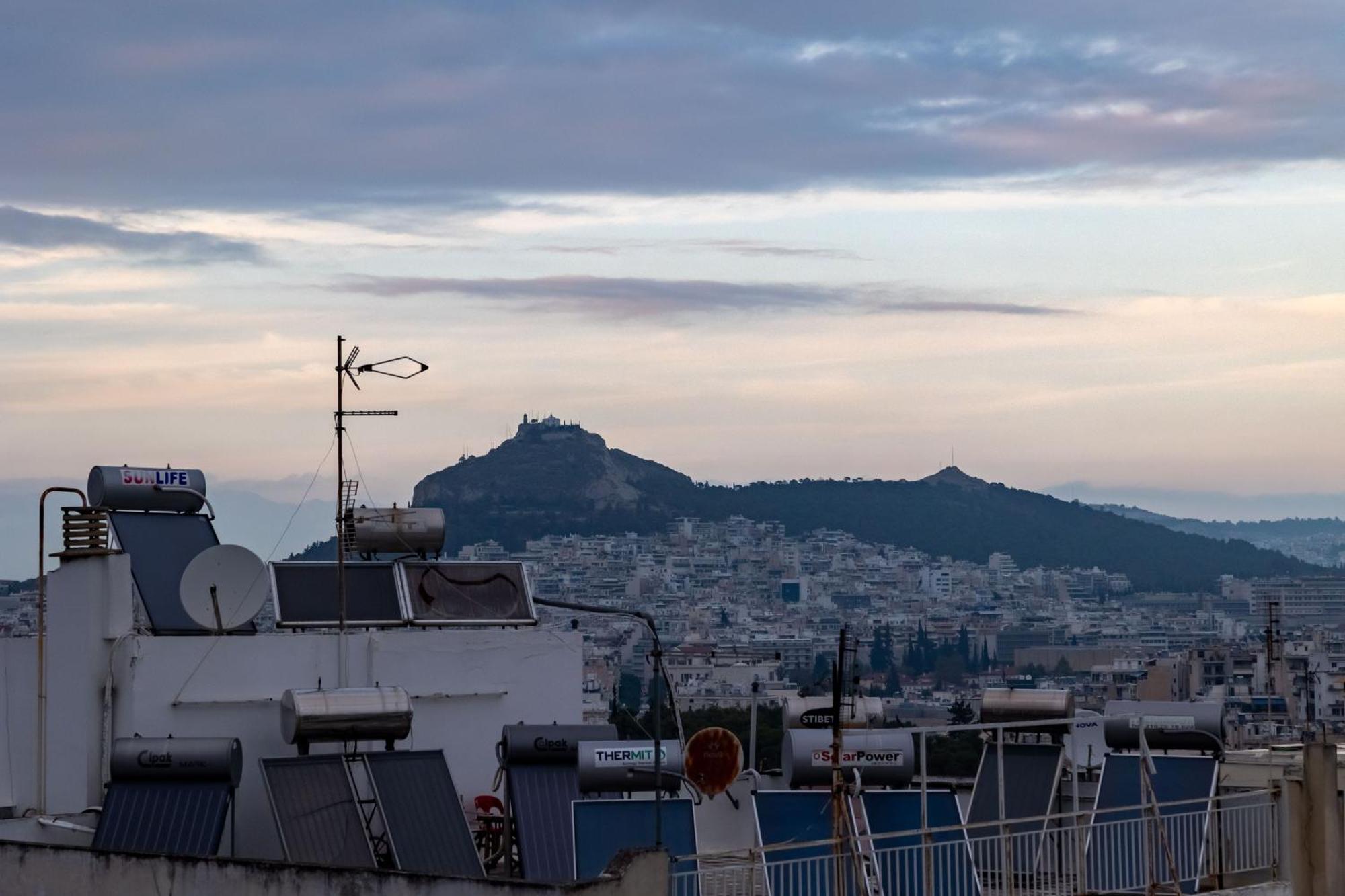 Apartment Pangrati Gem Views To Lycabettus Athens
