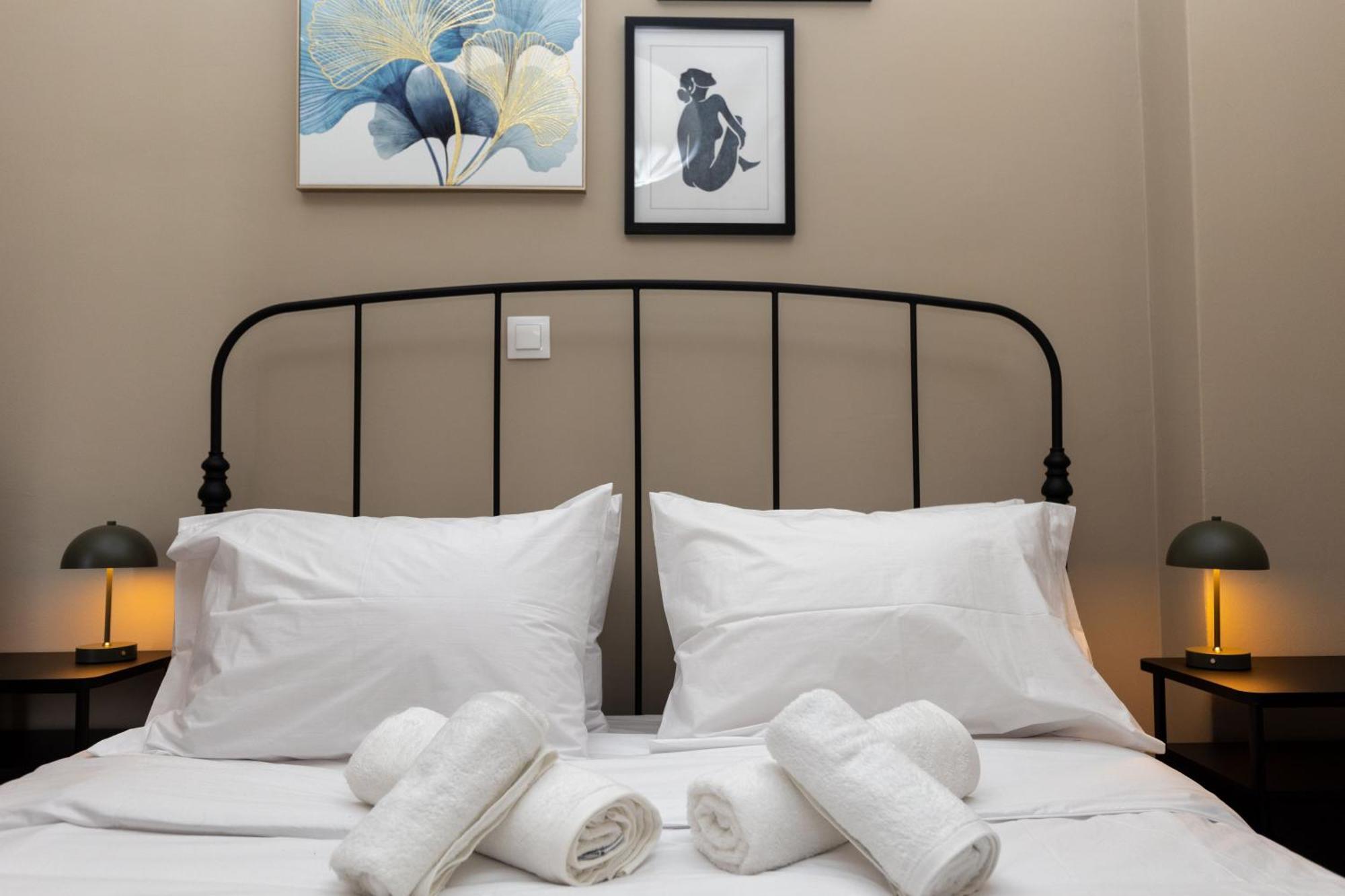 Apartment Pangrati Gem Views To Lycabettus Athens